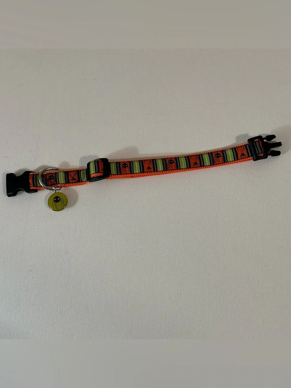 HALLOWEEN SPIDER LIGHT UP COLLAR